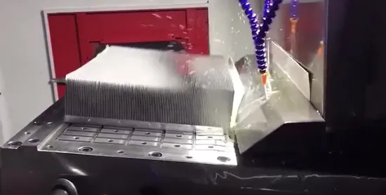 Automatische Aluminium-Kupfer-Schälrippen-Kühlkörperformmaschine